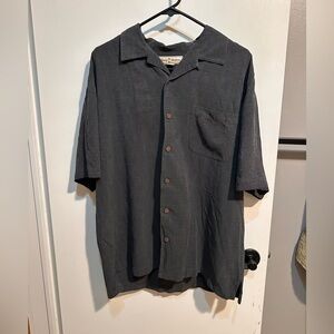 Tommy Bahama Black Marlin Lounge shirt 100% silk with an embroidered back design